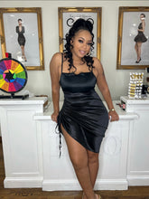 Load image into Gallery viewer, Ari Midi Dress